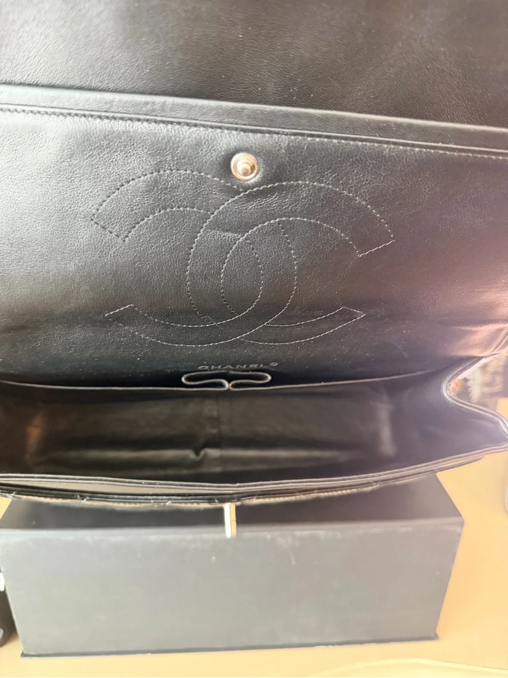 CHANEL authentic classic